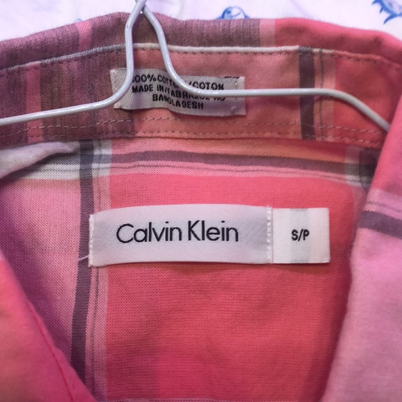 Sm Calvin Klein button down - Picture 3 of 6